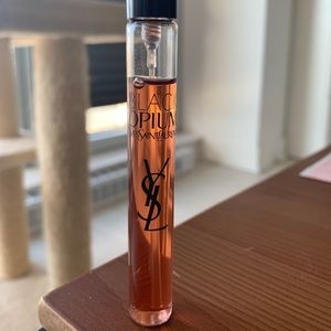 Yves Saint Laurent Black Opium